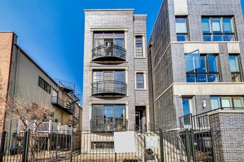 1430 Grand Ave, Chicago, IL 60642-7435