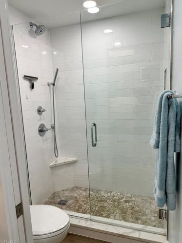 2555 Tamiami Trl, Naples FL 34103-4408 exterior