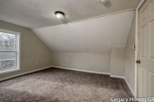 3125 6th St, Meskegon MI  49444-2844 exterior