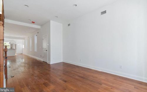 1765 29 St, Philadelphia PA 19145-2402 exterior