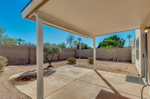 14437 47 Pl, Phoenix AZ 85018-6009 exterior