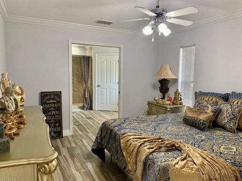 4491 12 St, Naples FL 34120-0474 exterior