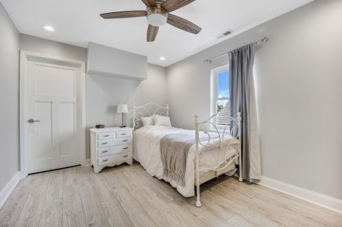 2242 Karlov Ave, Chicago IL  60639-3718 exterior