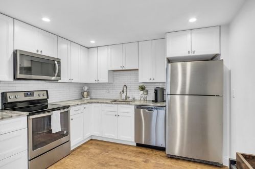 87 Condor St, Boston, MA