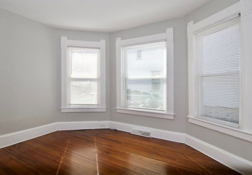 29 Marble St, Springfield MA 01105-2209 exterior