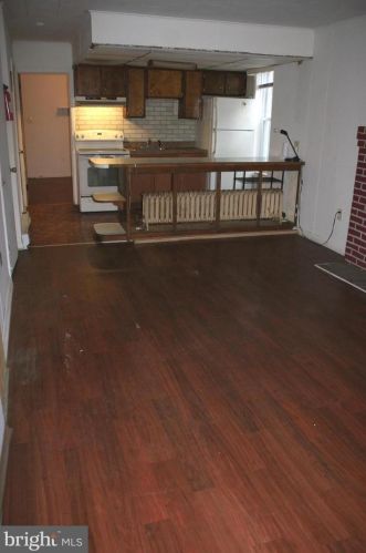 410 Jefferson Ave, Pottstown PA 19464-5329 exterior