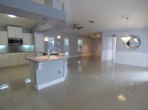 474 Carter Ave, Fort Pierce FL 34983-2999 exterior