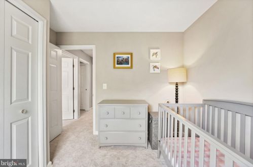 106 Ingle Pl, Alexandria VA 22304-7600 exterior