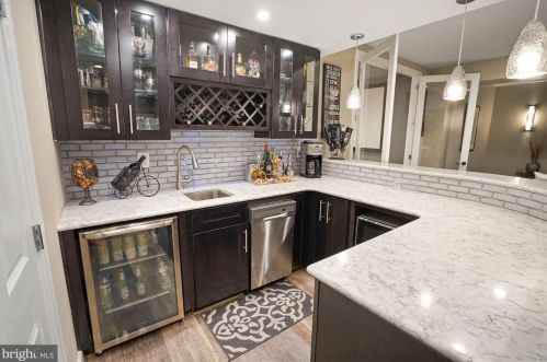 624 Live Oak Dr, Mc Lean VA 22101-1563 exterior