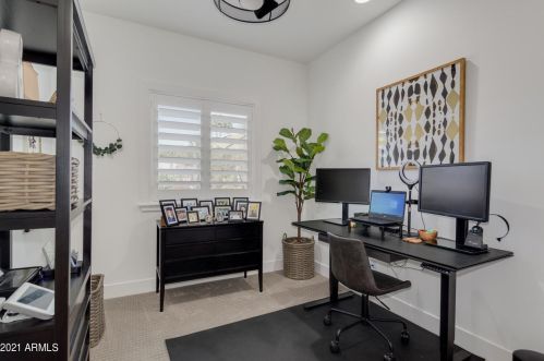 4013 49 Pl, Phoenix AZ 85018-2965 exterior