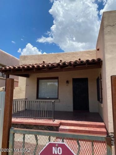 49 2nd St, Tucson AZ  85705-7751 exterior