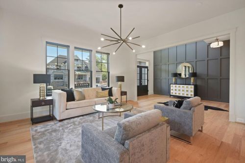 6516 Beverly Ave, Mc Lean VA 22101-5222 exterior