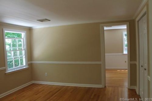 22 Linden Rd, Ridgefield CT 06877-3216 exterior