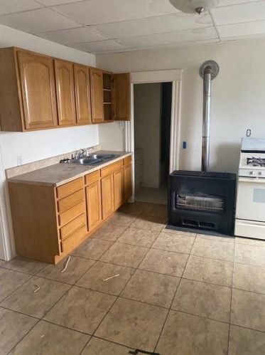 294 Rhode Is Ave, Woonsocket RI 02895-5576 exterior