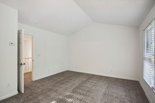 6410 Barwick Ln, Duluth GA 30097-7170 exterior