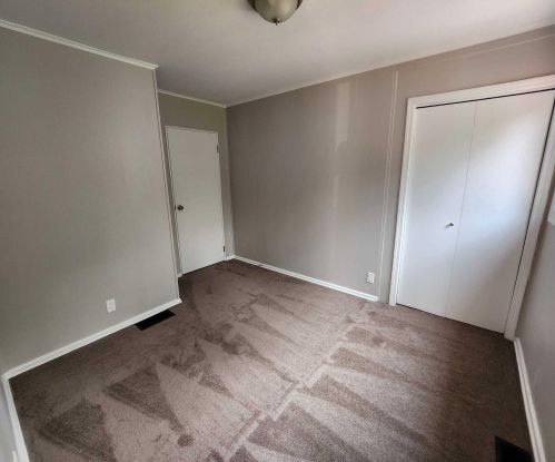 5501 Prentiss St, Milwaukee WI 53218-2802 exterior