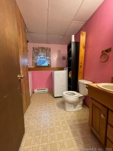 220 Torringford St, Torrington CT exterior