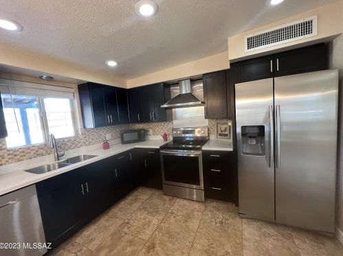 2356 Las Lomitas, Tucson, AZ 85741-3738