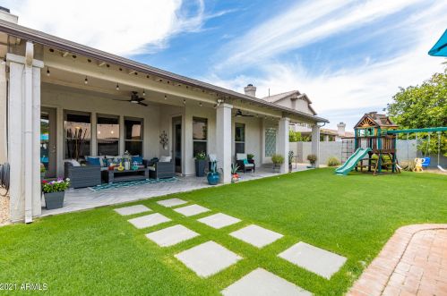 326 Anderson Ave, Phoenix AZ  85022-2366 exterior