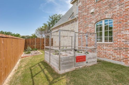 2809 King Arthur Blvd, Frisco TX 75056-5768 exterior