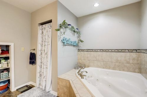 3822 52nd St, Milwaukee WI  53216-2308 exterior