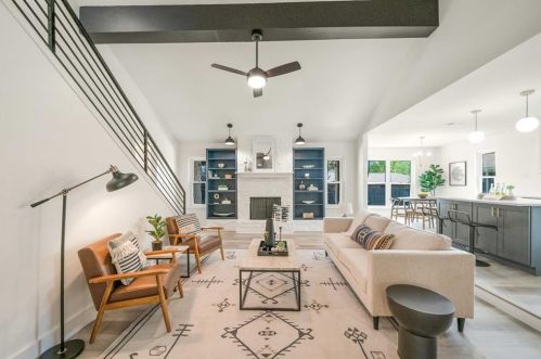 6307 Cannonleague Dr, Austin, TX 78745-4913