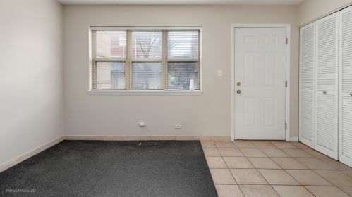 4530 Woodlawn Ave, Chicago IL  60653-4442 exterior