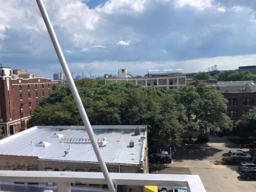 3920 Sheridan Rd, Chicago, IL 60613-5493