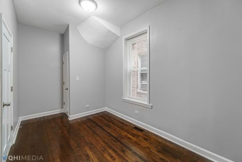 3750 Cermak Rd, Chicago IL  60623-3013 exterior