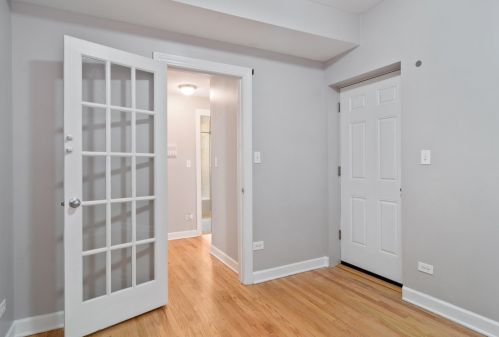 3106 Eastwood Ave, Chicago IL  60625-4479 exterior