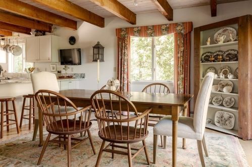 239 Argilla Rd, Ipswich MA 01938-2615 exterior