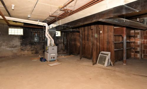 1021 23rd St, Milwaukee WI  53233 exterior