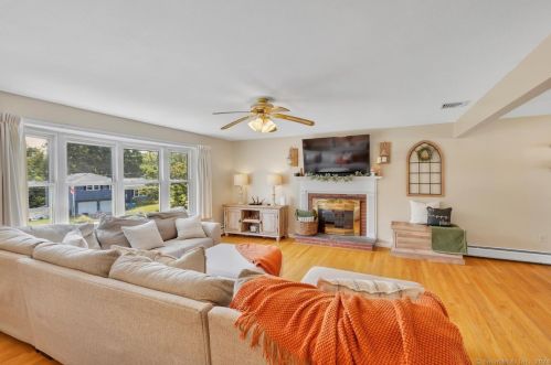 75 Boylston St, Meriden CT 06450-4737 exterior