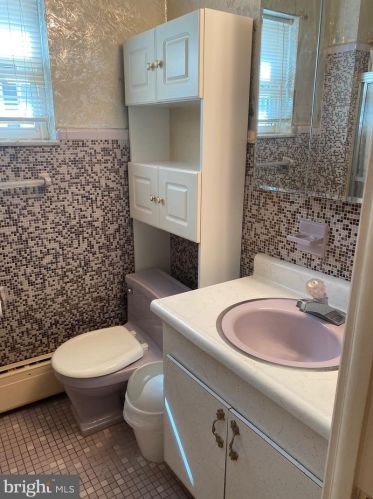 814 Dickinson St, Philadelphia PA 19147-6213 exterior