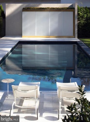 3131 Chain Brg Rd, Washington DC 20016-3301 exterior