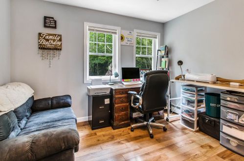 68 Rumford St, Concord NH 03301-3906 exterior