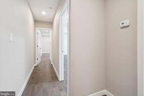 630 Catharine St, Philadelphia PA  19147-2937 exterior