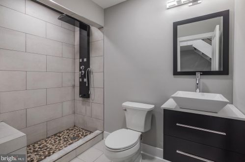 1503 26 St, Philadelphia PA 19146-3934 exterior