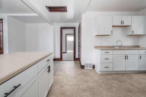 1035 Idaho St, Milwaukee WI 53207-2409 exterior