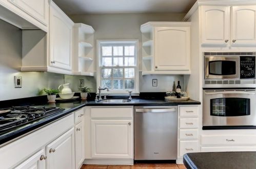 273 Meadowbrook Dr, Atlanta GA exterior