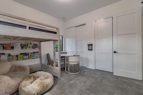 1249 Rordon Ave, Naples FL 34103-4518 exterior