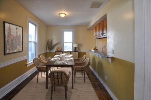 106 Meinecke Ave, Milwaukee WI 53212-3231 exterior