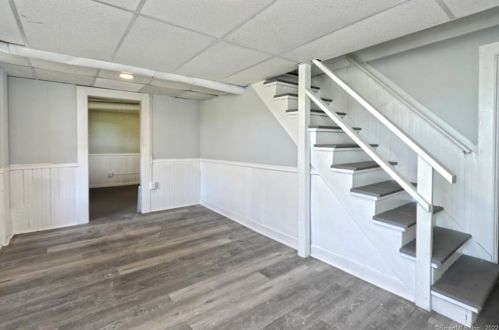 257 Washington St, Wallingford CT 06492-3528 exterior