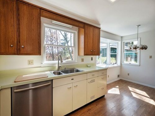 590 Clemson Dr, Pittsburgh PA 15243-1736 exterior