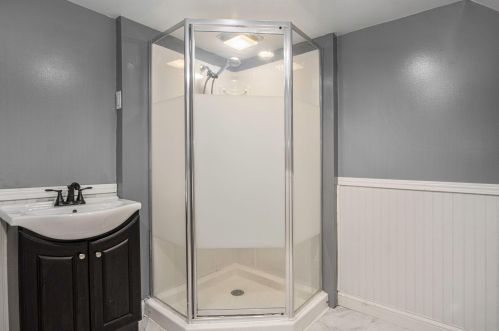 3007 Roosevelt Rd, Meskegon MI 49441-3906 exterior