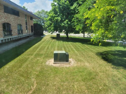 4155 Rivers Edge Cir, Milwaukee WI 53209-1113 exterior