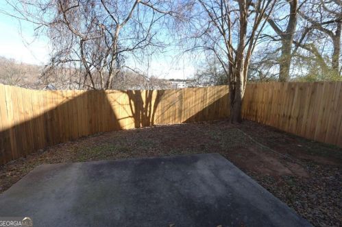 1192 Hubbard St, Atlanta GA 30310-3008 exterior