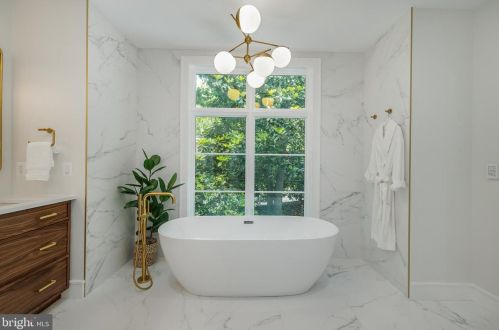 3036 Arizona Ave, Washington DC  20016-3419 exterior