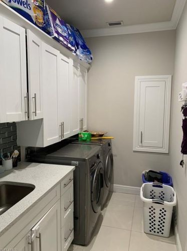 2642 28 Ave, Naples FL 34117-8860 exterior