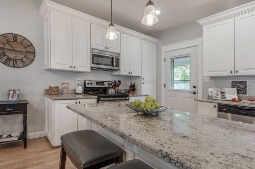 206 Cayuga St, Tampa FL 33603-4166 exterior